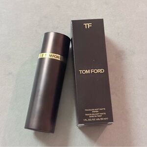 Tom Ford Traceless Soft Matte Face Primer in Brown and Gold